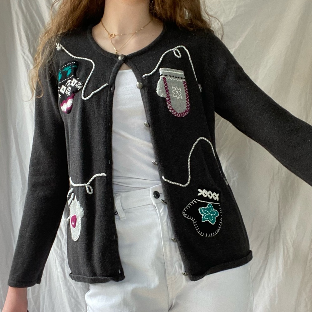 Vintage Ugly Christmas Sweater Cardigan Top Size Medium Grey White The Top Shop